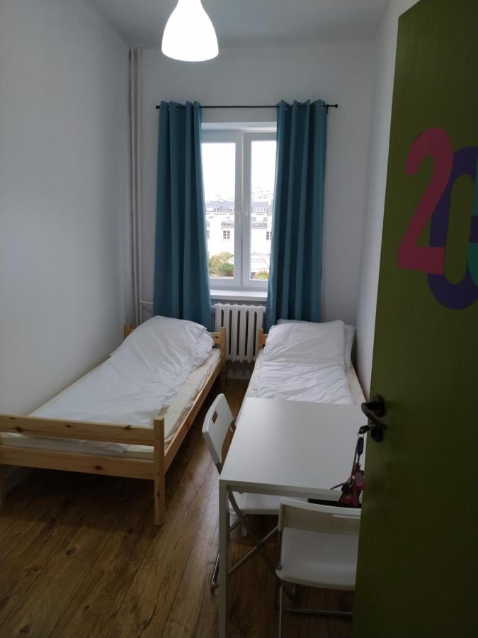 Sanera Hostel Warsaw Exterior photo